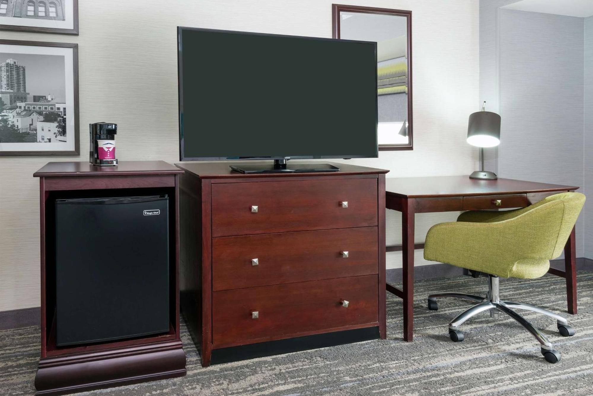 Hampton Inn South Plainfield-Piscataway מראה חיצוני תמונה
